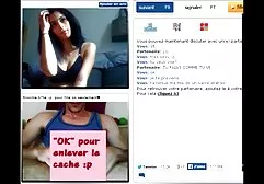 Dziewczyna gra pornol za darmo w gorącej rurze